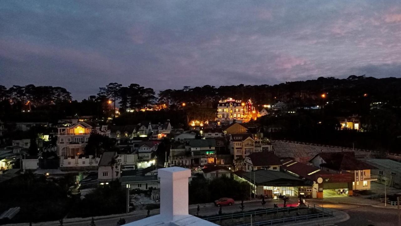 Crown Dalat Hotel Bagian luar foto